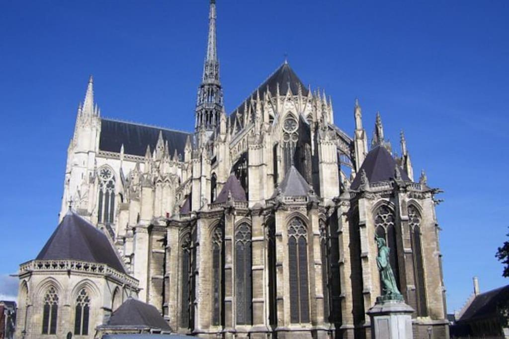 Super Studio Au Pied De La Cathedrale Apartment Amiens Exterior foto